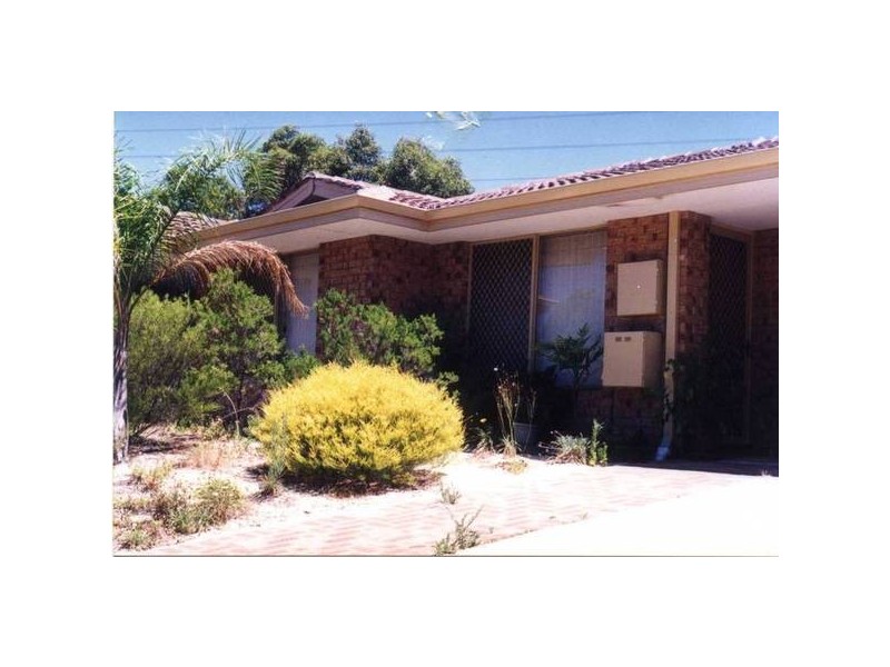 2/8 Turf Court, Greenmount WA 6056