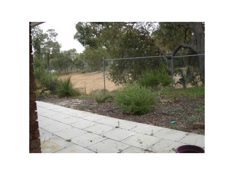 2/8 Turf Court, Greenmount WA 6056