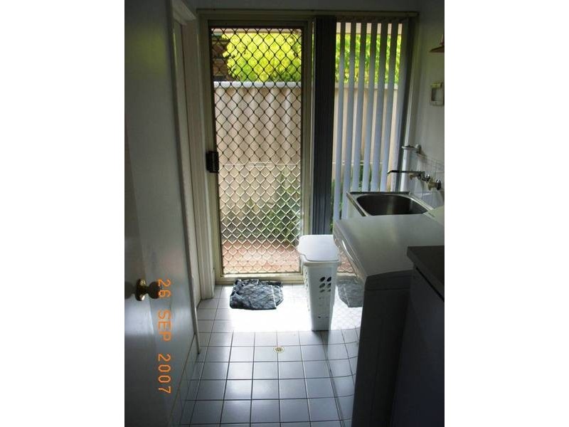 2/8 Turf Court, Greenmount WA 6056