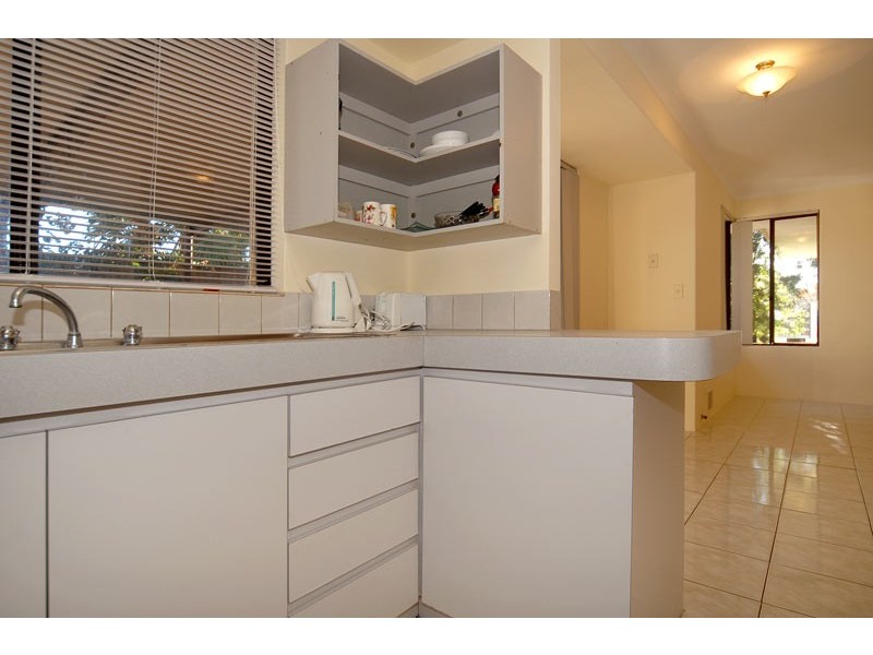 16 McKeon St, Redcliffe WA 6104