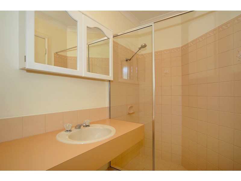 16 McKeon St, Redcliffe WA 6104