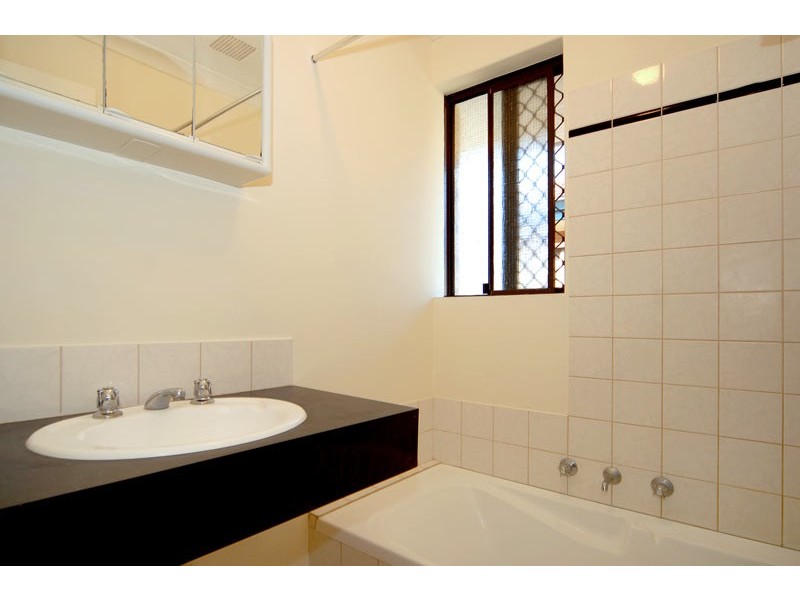 16 McKeon St, Redcliffe WA 6104