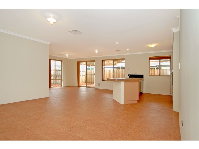 2/43 Birkett Circle, Ellenbrook WA 6069