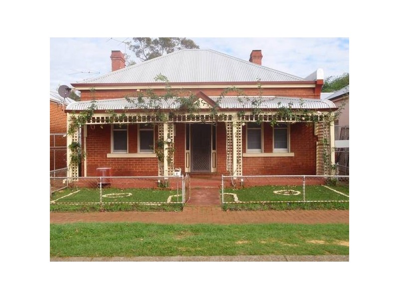 5 Station Street, Guildford WA 6055