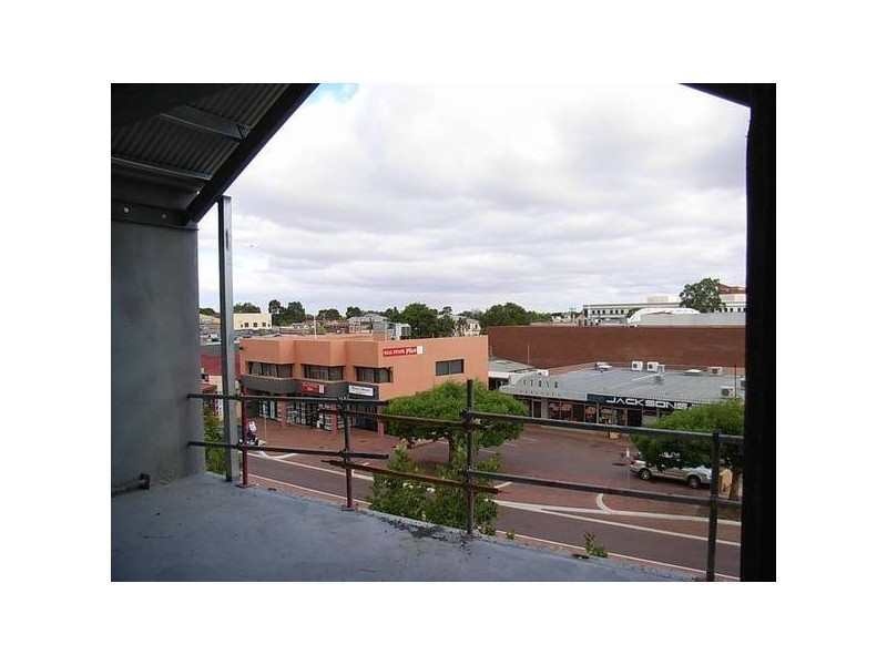 34 The Crescent, Midland WA 6056