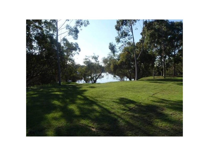 10 Kingsley Drive, South Guildford WA 6055