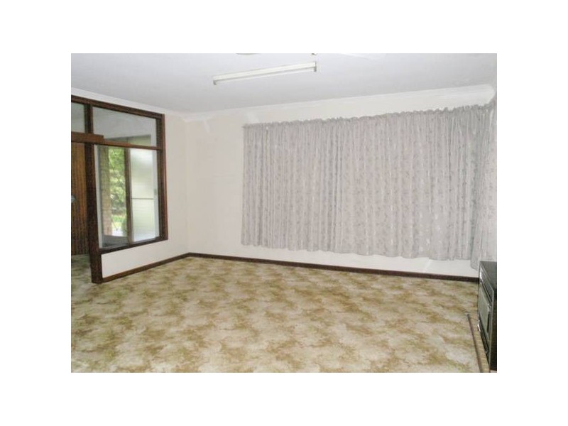 10 Kingsley Drive, South Guildford WA 6055