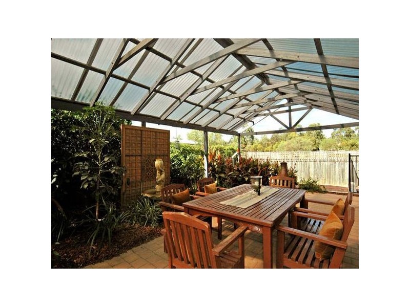 12 Boyd Close, South Guildford WA 6055