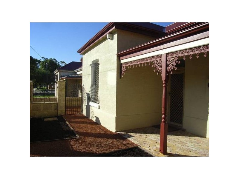 14 Wiliam St, Midland WA 6056