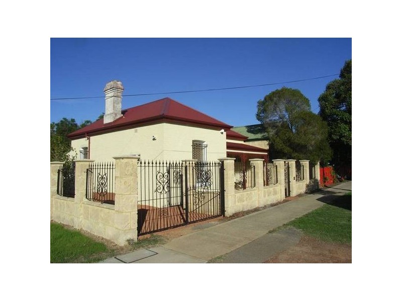 14 Wiliam St, Midland WA 6056