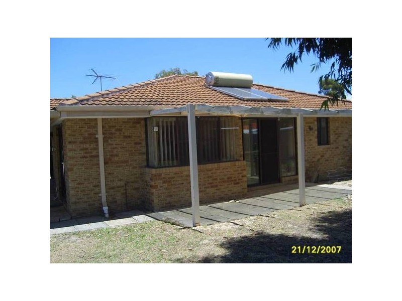 8 Egan Place, Midland WA 6056