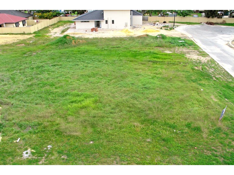 16 Holywell Street, Middle Swan WA 6056