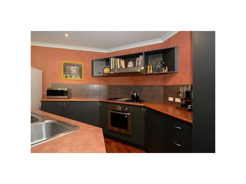 355 Cole Rd, Sawyers Valley WA 6074