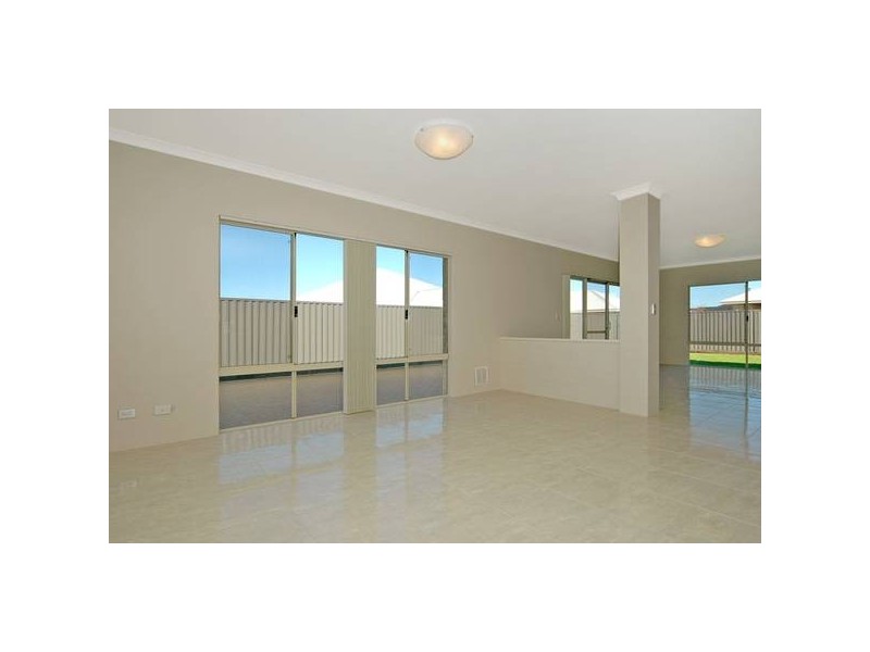 41 Barbarigo Bend, Aveley WA 6069