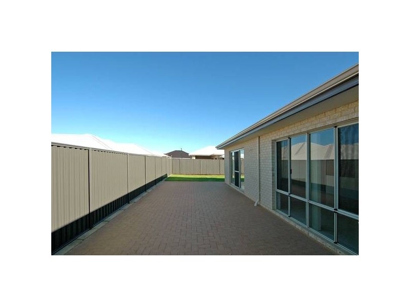 41 Barbarigo Bend, Aveley WA 6069