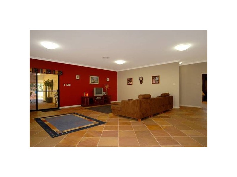 179 Inthanoona Rd, Gidgegannup WA 6083