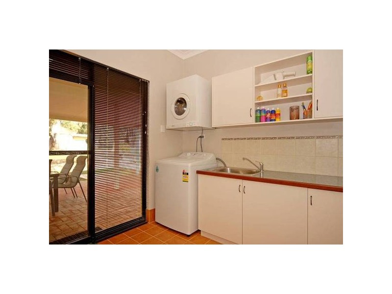 179 Inthanoona Rd, Gidgegannup WA 6083