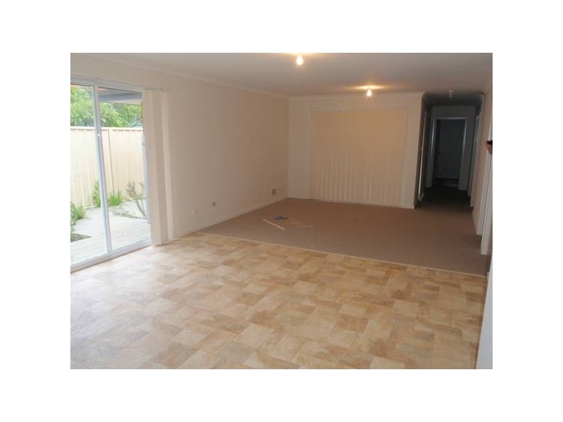 8/3a Mellar Court, Midland WA 6056