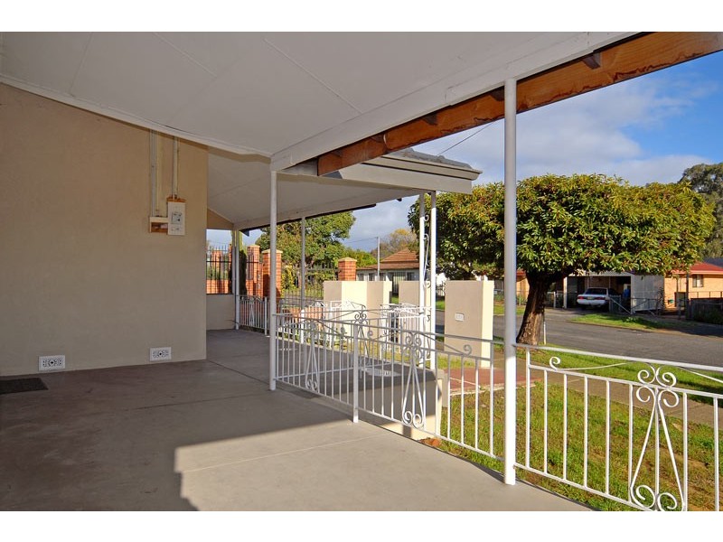 12 Dudley St, Midland WA 6056