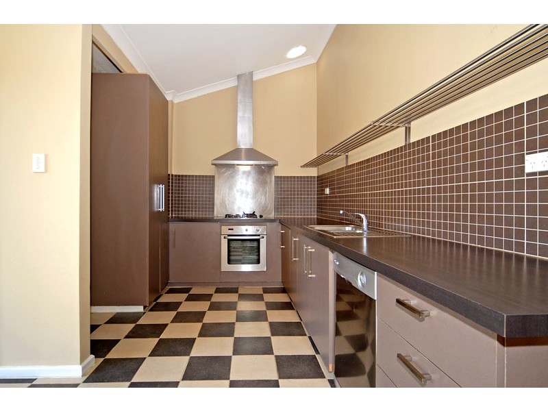 12 Dudley St, Midland WA 6056