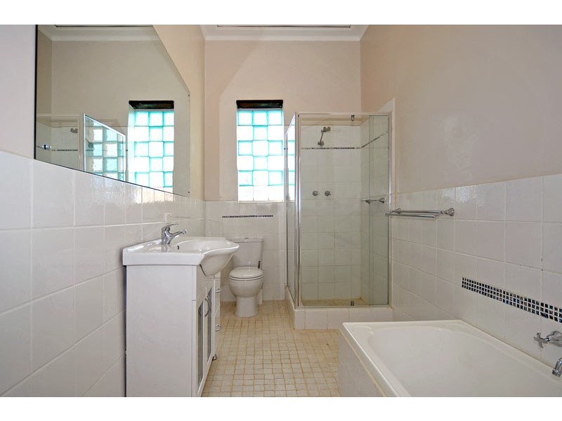 12 Dudley St, Midland WA 6056
