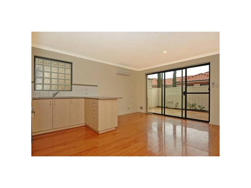2/50 Sayer St, Midland WA 6056