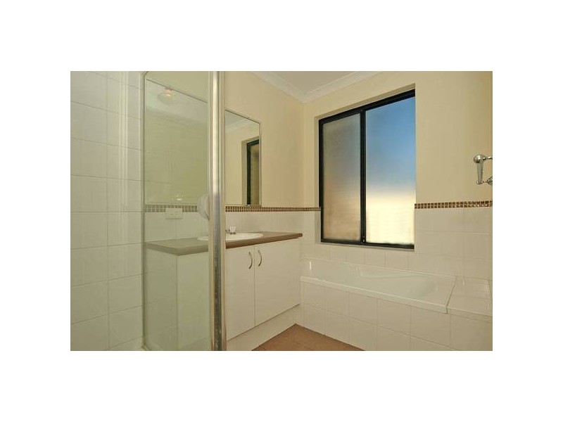 2/50 Sayer St, Midland WA 6056