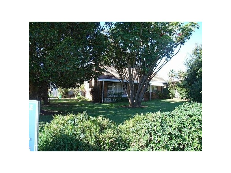 2 Stirling Cresent, Hazelmere WA 6055