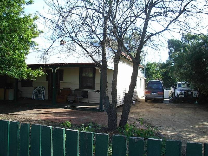 24 North St, Midland WA 6056