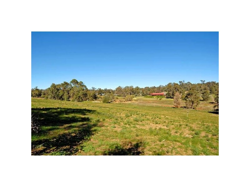 74 Hampstead Hills Drive, Gidgegannup WA 6083
