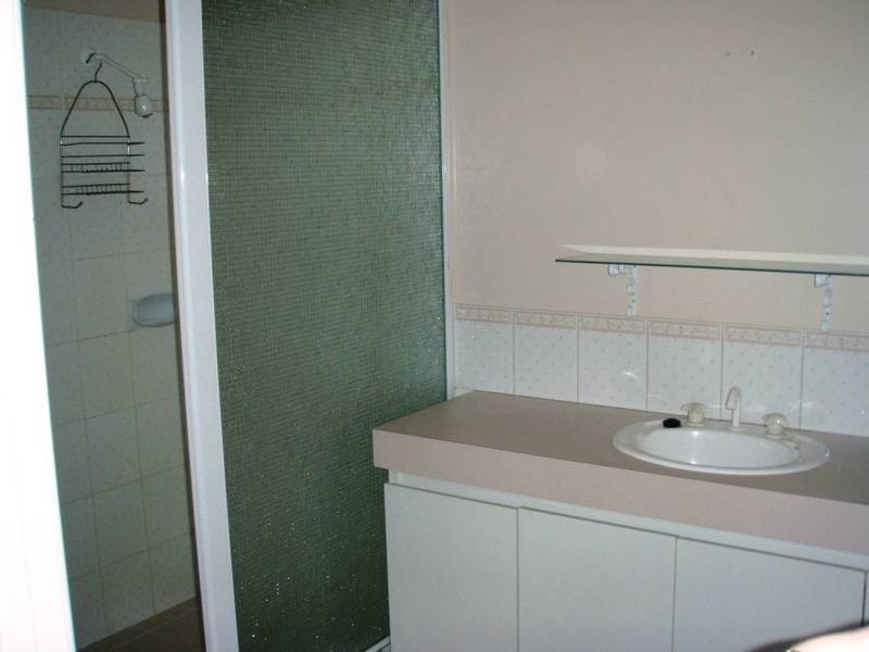 25 Lakeside Drive, Helena Valley WA 6056