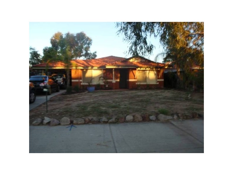 110 Cockman Crescent, Stratton WA 6056
