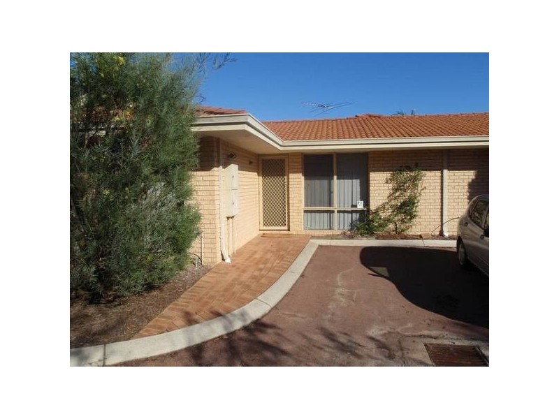 2/18 Holmesdale Road, Woodbridge WA 6056