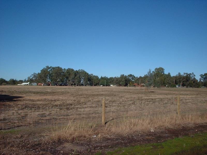 98 Dalgety Rd, Middle Swan WA 6056