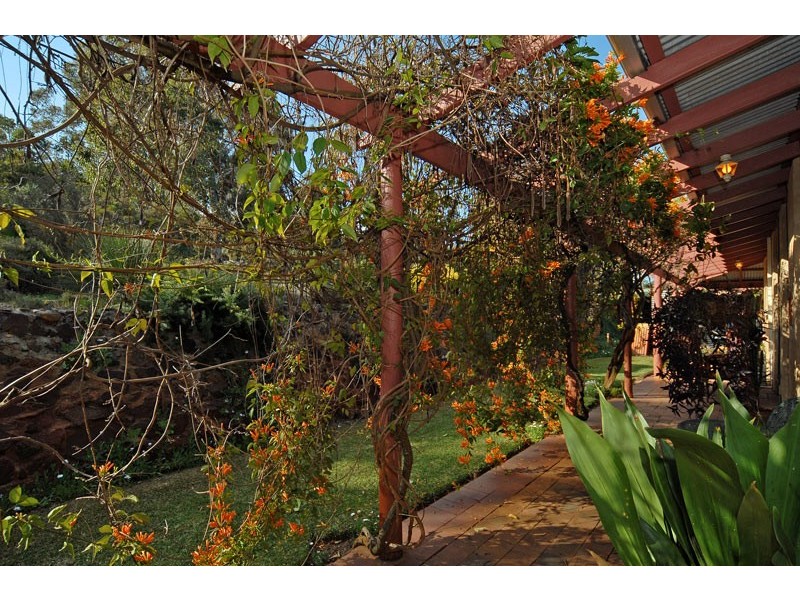 913 Reen Rd, Gidgegannup WA 6083