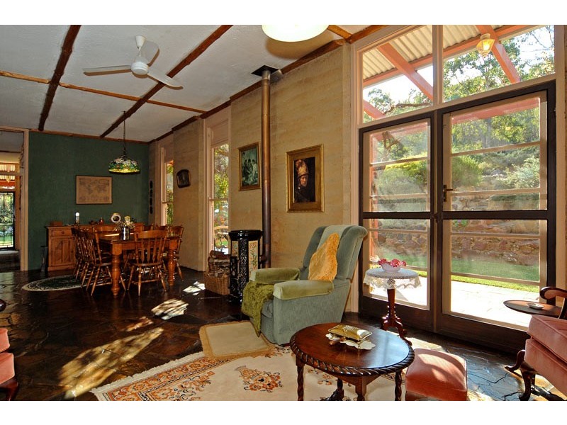 913 Reen Rd, Gidgegannup WA 6083