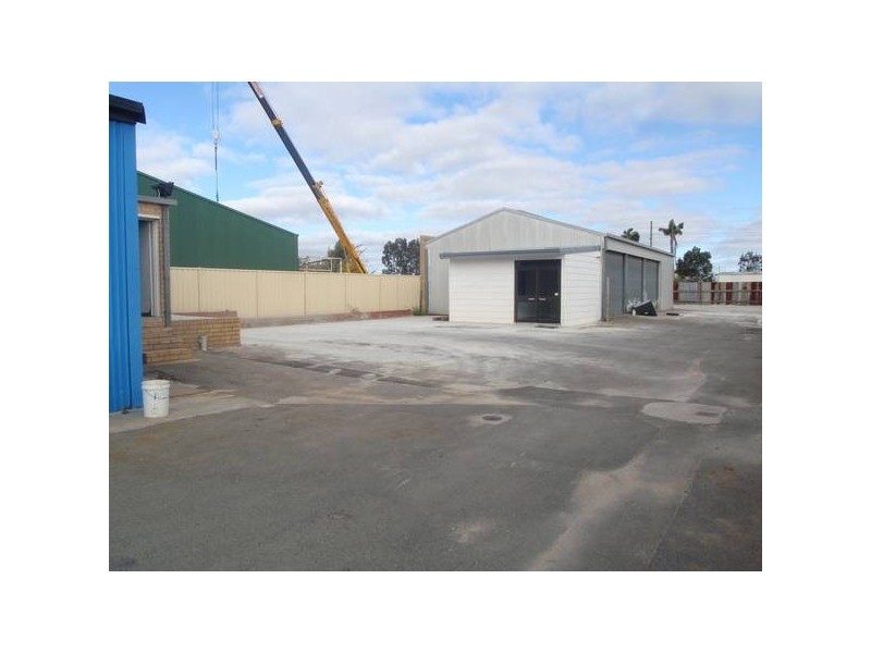 15 Loton Ave, Midland WA 6056