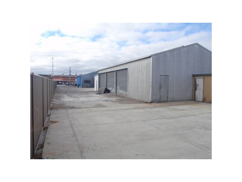 15 Loton Ave, Midland WA 6056