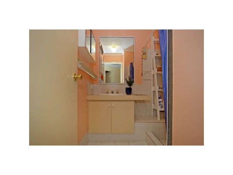 3/58 Charles St, Midland WA 6056