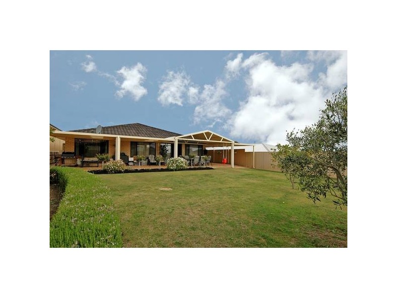 19 Cupello Drive, Swan View WA 6056