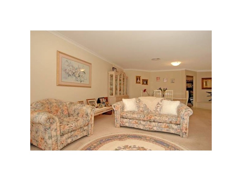 19 Cupello Drive, Swan View WA 6056