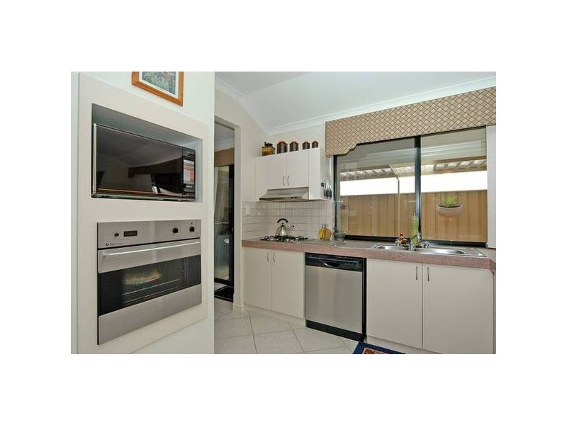 19 Cupello Drive, Swan View WA 6056