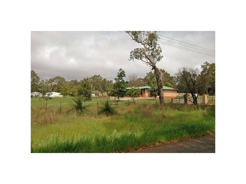 345 Stoneleigh Rd, Sawyers Valley WA 6074