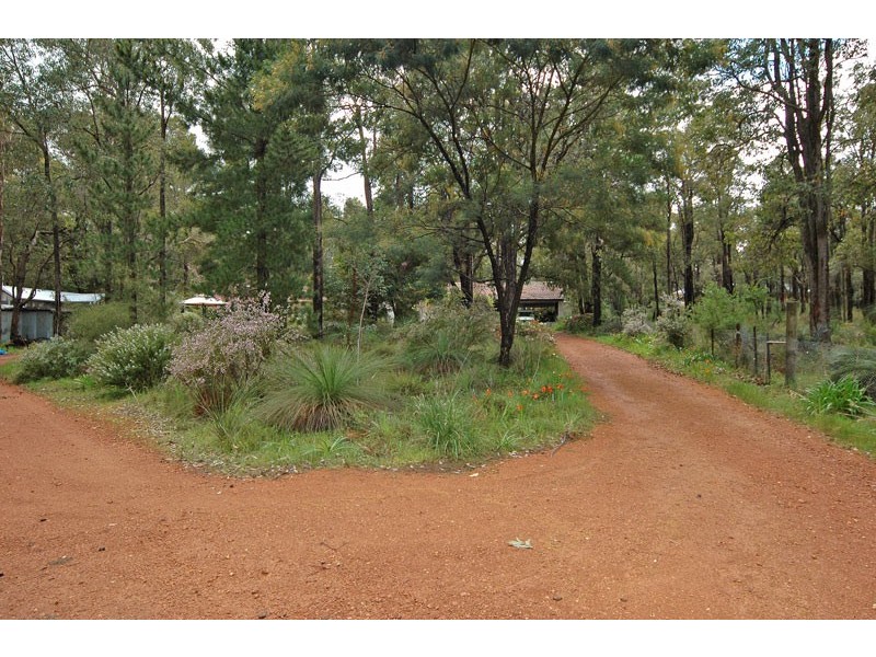 445 Hill Rd, Parkerville WA 6081