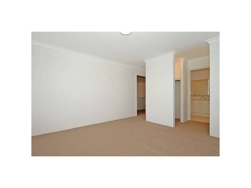 28 Pavilion St, The Vines WA 6069