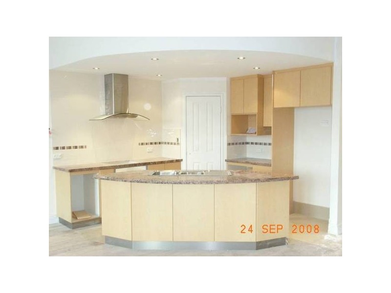 2/26 The Crescent, Midland WA 6056