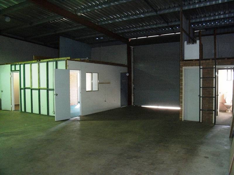 2/6 Elmsfield Rd, Midvale WA 6056