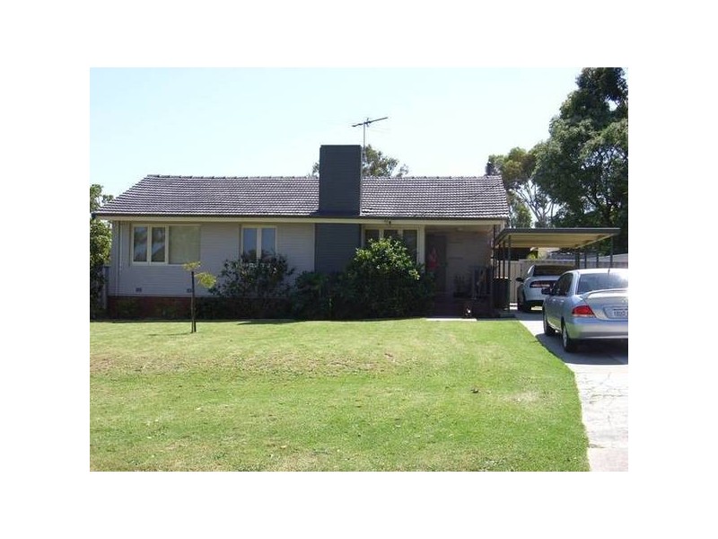15 Mudalla Way, Koongamia WA 6056
