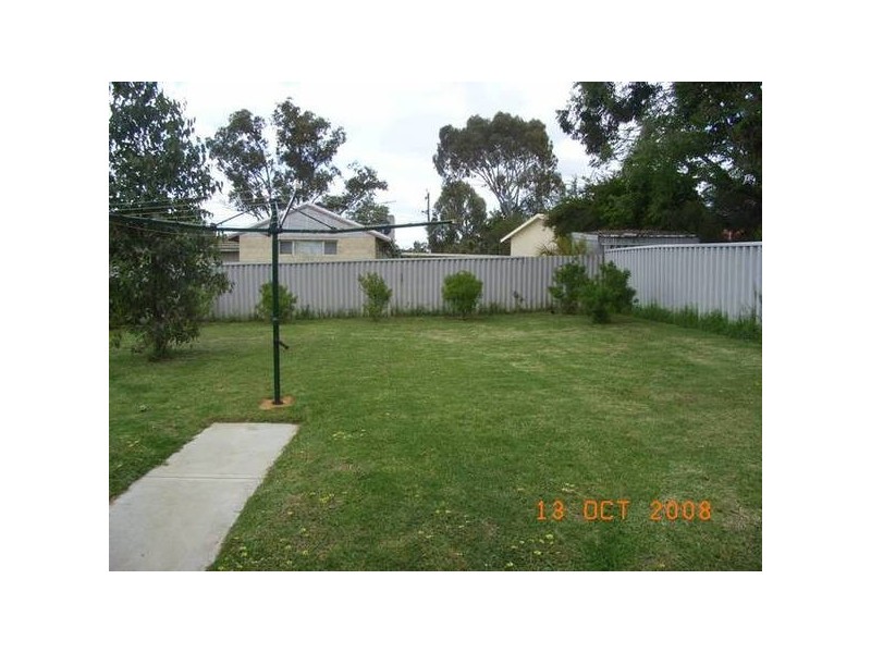 15 Mudalla Way, Koongamia WA 6056