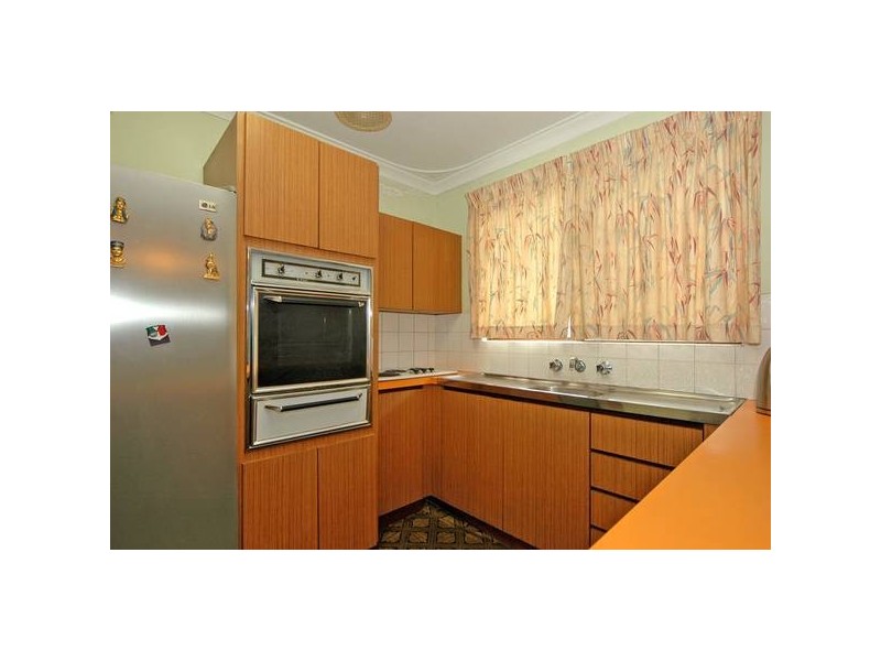 18 Newburn Rd, High Wycombe WA 6057